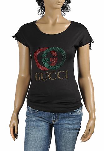 GUCCI womenâ??s t-shirt with GG logo appliquÃ© 266