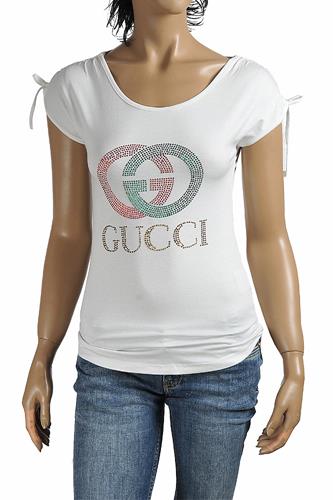 GUCCI womenâ??s t-shirt with GG logo appliquÃ© 265