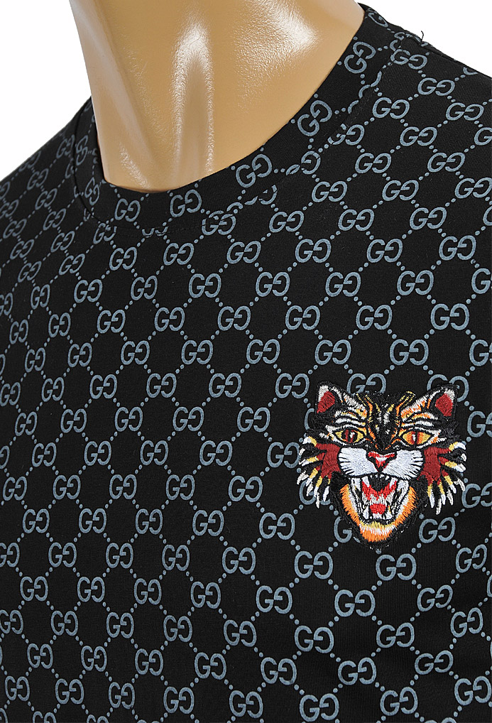 Mens Designer Clothes | GUCCI Cotton T-Shirt with Angry Cat Embroidery #246