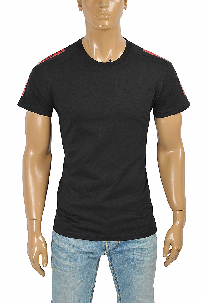 Mens Designer Clothes | PRADA Men's t-shirt with shoulders logo appliquÃ© 113