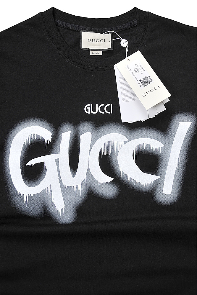Mens Designer Clothes | GUCCI cotton T-shirt with front logo print 324