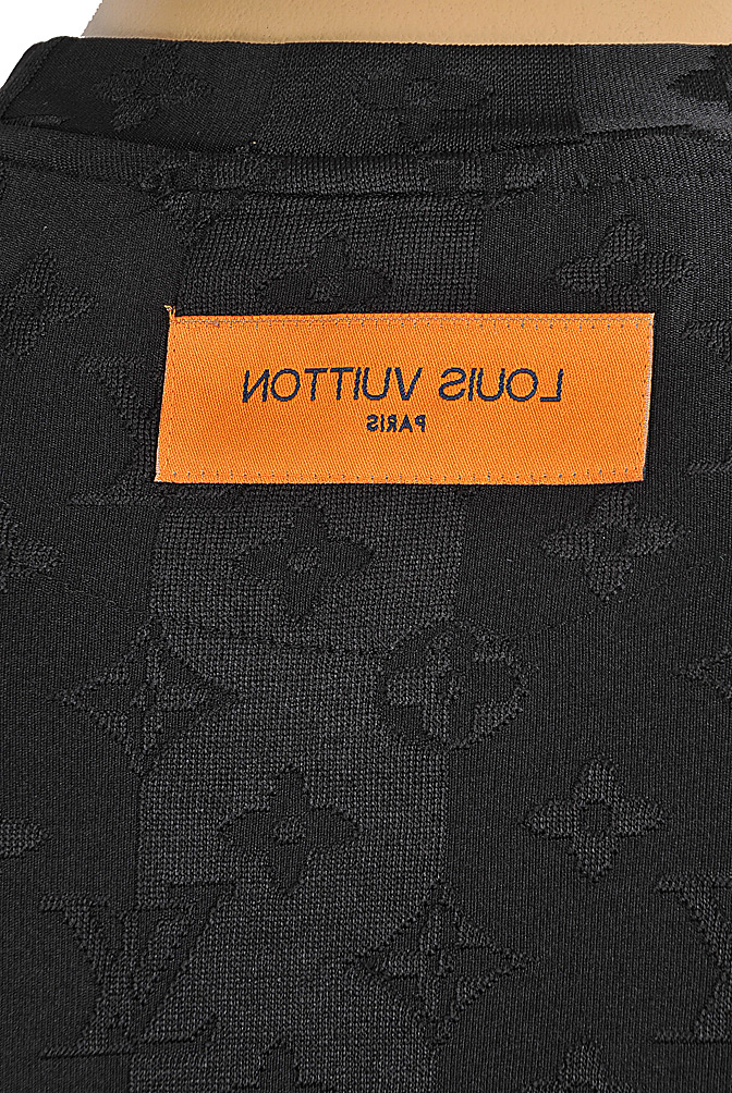 Mens Designer Clothes | LOUIS VUITTON men’s monogram t-shirt in black 23