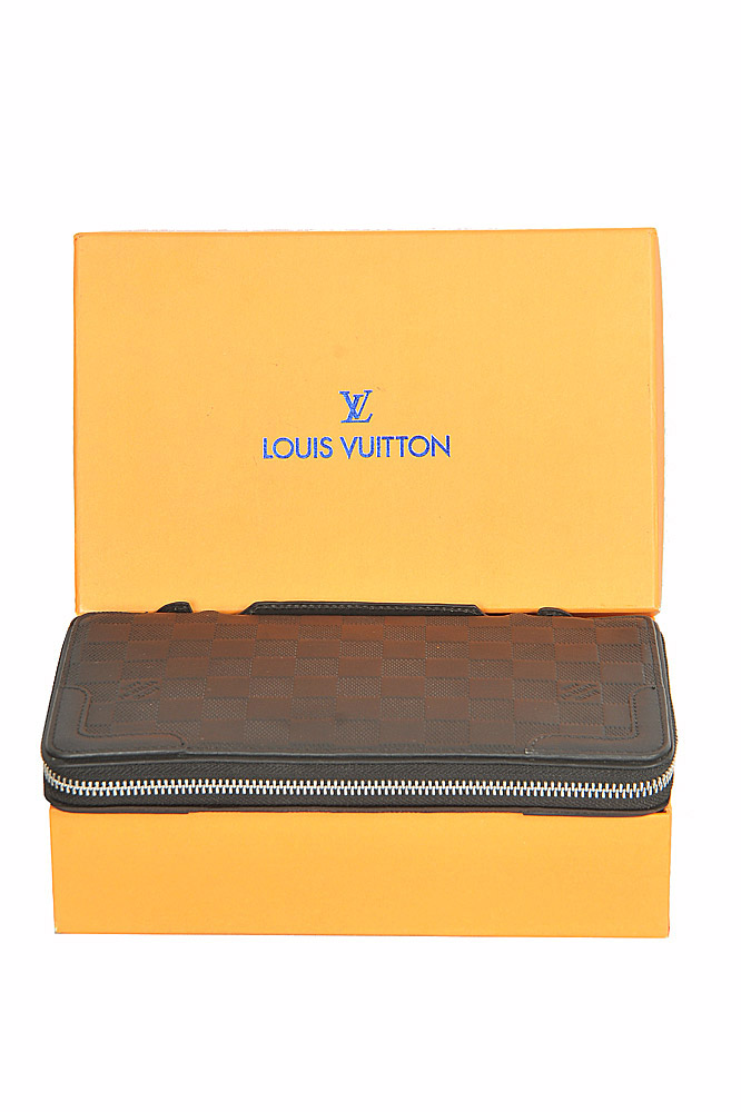 Mens Designer Clothes | LOUIS VUITTON Unisex Leather Clutch 60